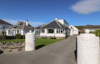 Angorfa - Trearddur Bay Holiday Cottage