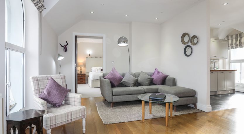 Photo of Harlech Apartments - Efnisien