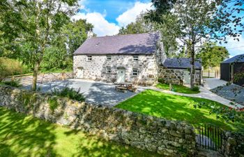 Bwthyn Penarth Fawr Holiday Cottage