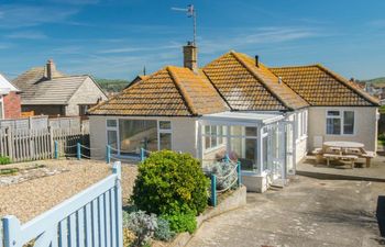 in West Bay (DC117) Holiday Cottage