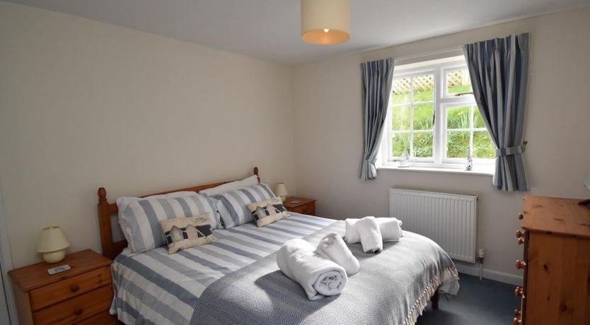 Photo of 2 Bed in West Lulworth