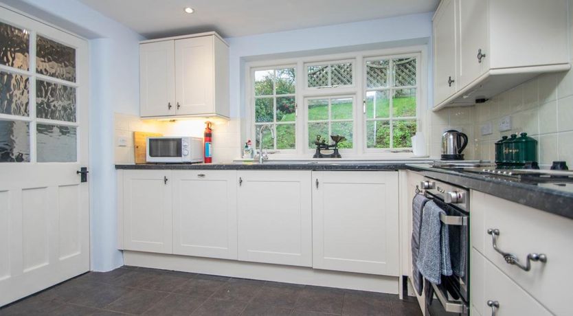 Photo of 2 Bed in West Lulworth