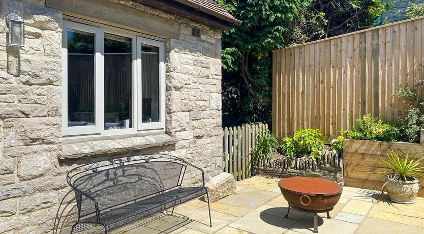 Photo of 4 Bed in Swanage