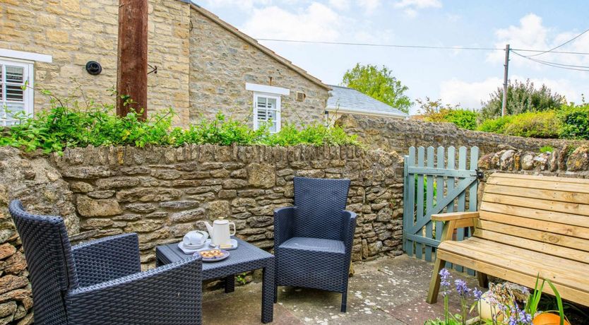 Photo of 2 Bed in Bridport