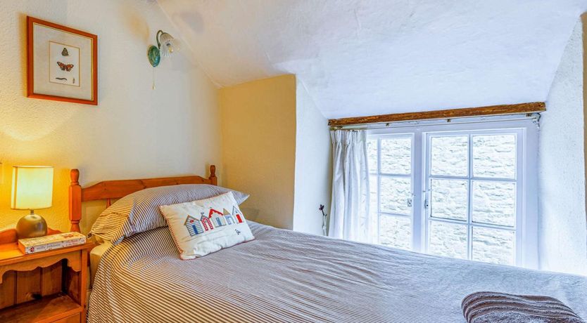 Photo of 2 Bed in Bridport