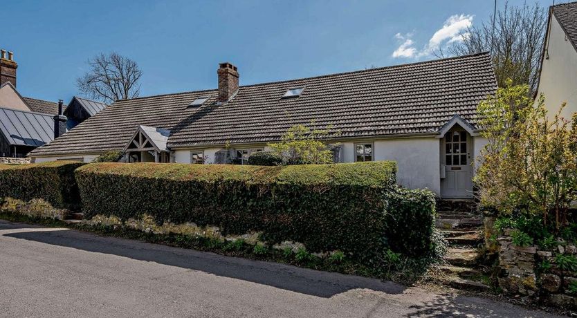 Photo of 4 Bed in West Lulworth