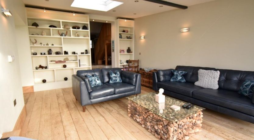 Photo of 5 Bed in Worth Matravers