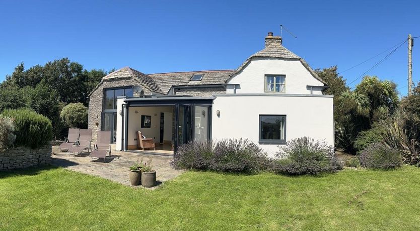 Photo of 5 Bed in Worth Matravers