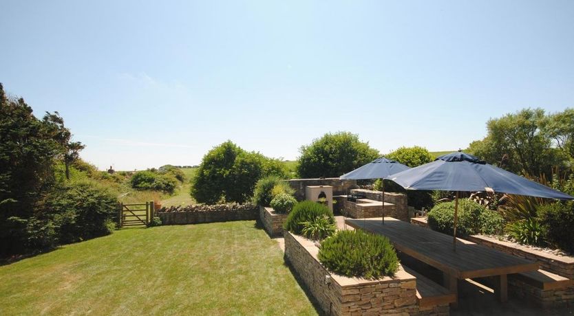 Photo of 5 Bed in Worth Matravers