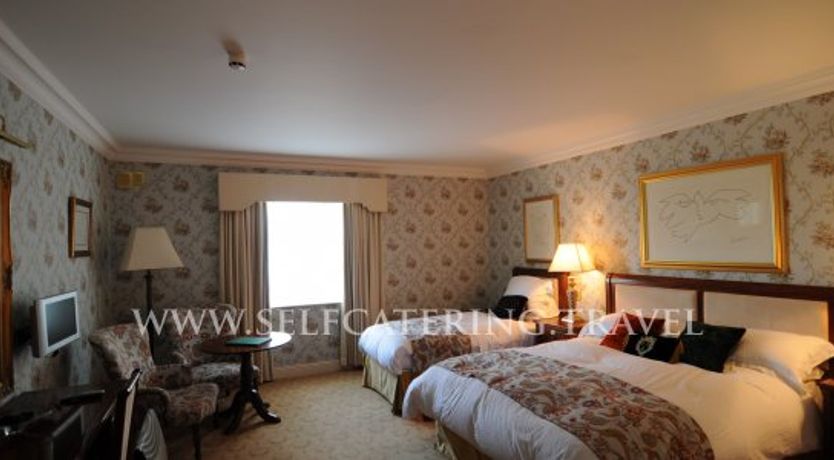 Photo of 5 star luxury Spanish Point