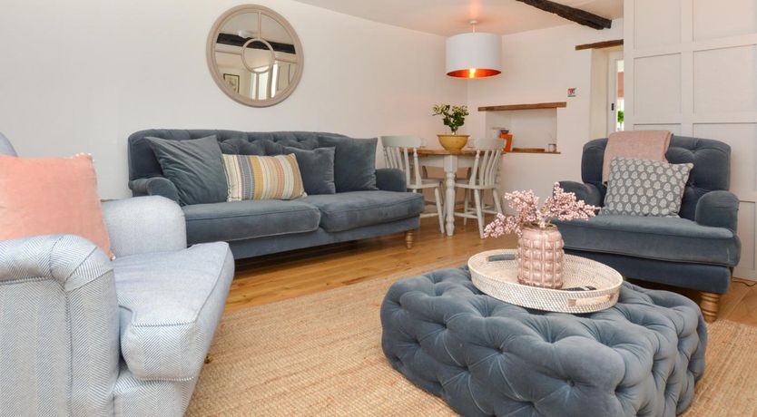 Photo of 3 Bed in Bridport