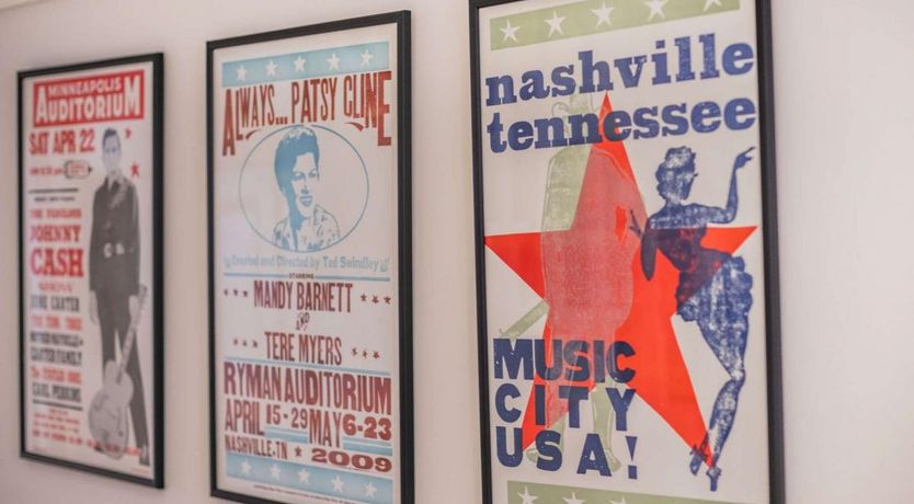 Photo of 5 Bed in Swanage