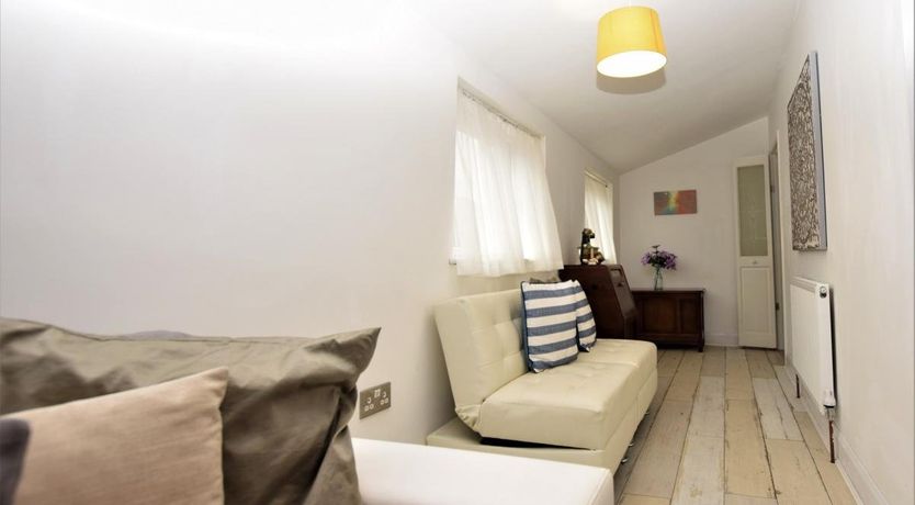 Photo of 2 Bed in Sutton-on-Sea