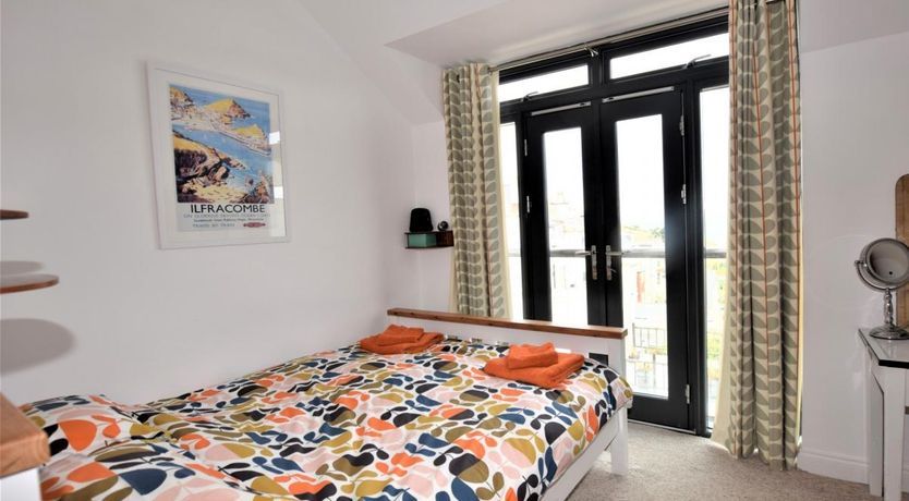 Photo of 3 Bed in Ilfracombe