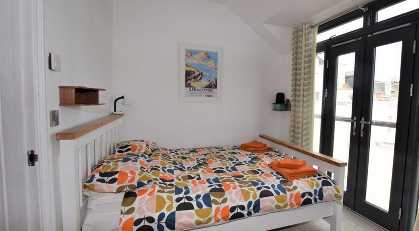 Photo of 3 Bed in Ilfracombe