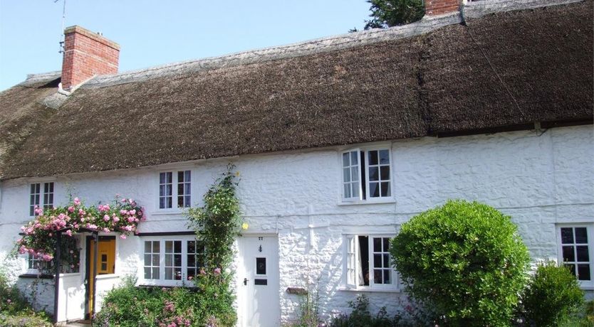 Photo of in Burton Bradstock (DC016)