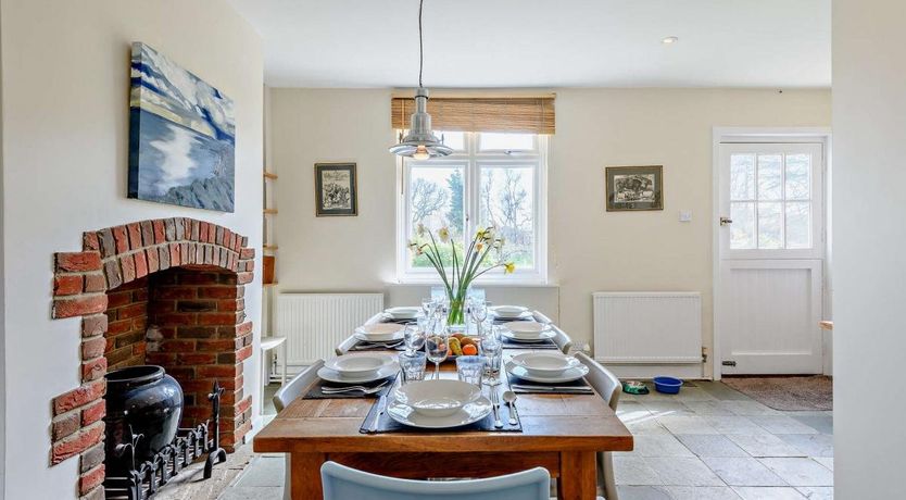 Photo of 4 Bed in West Holme