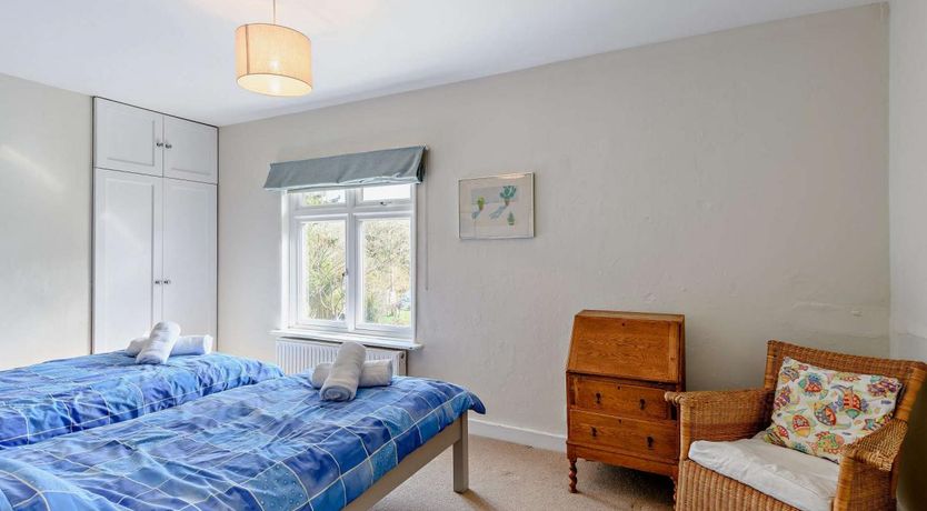 Photo of 4 Bed in West Holme