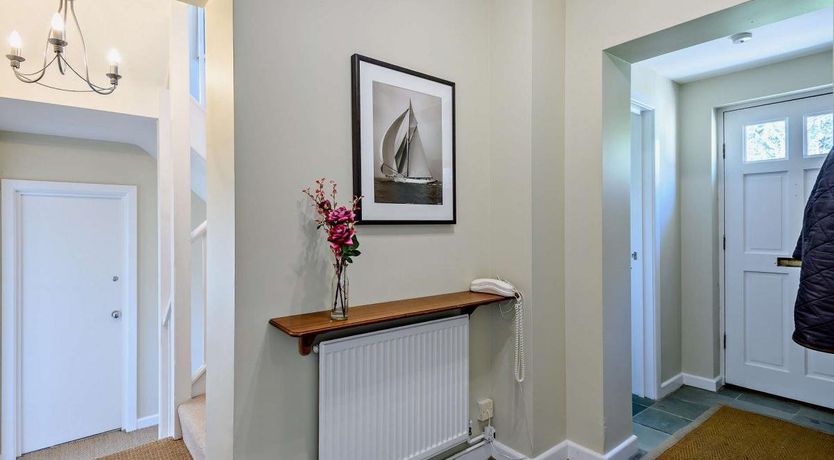 Photo of 4 Bed in West Holme