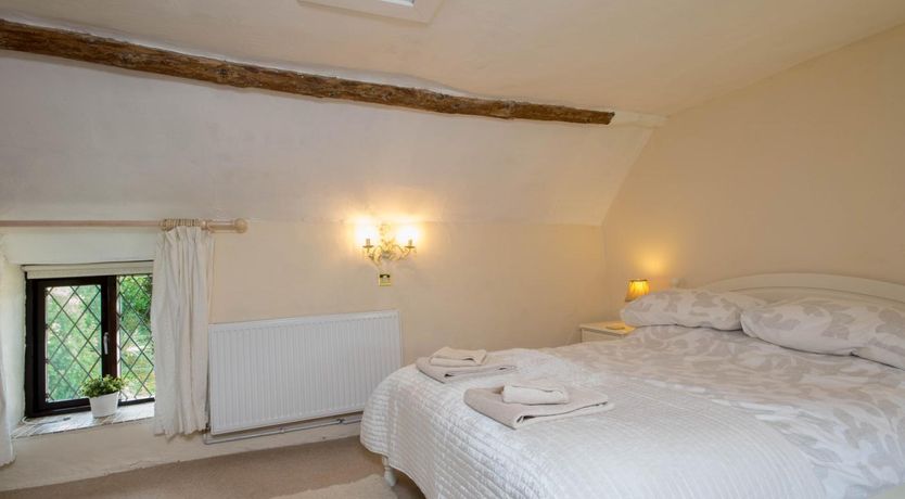 Photo of 1 Bed in Weymouth