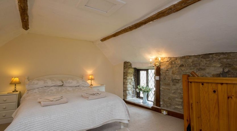 Photo of 1 Bed in Weymouth