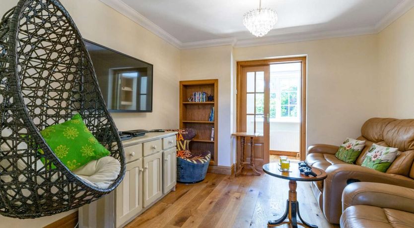 Photo of 4 Bed in Dorchester