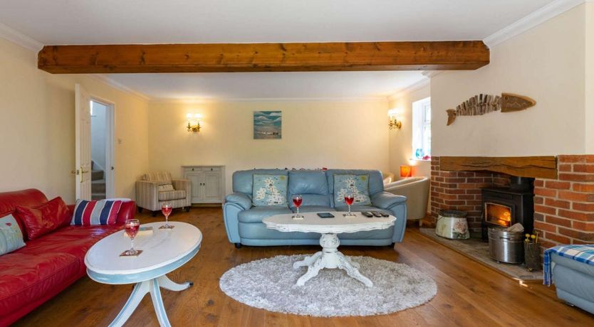 Photo of 4 Bed in Dorchester