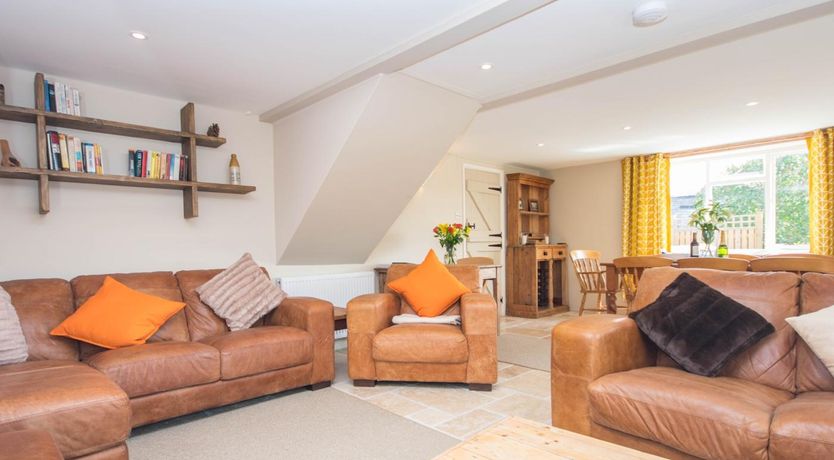 Photo of 2 Bed in Bridport