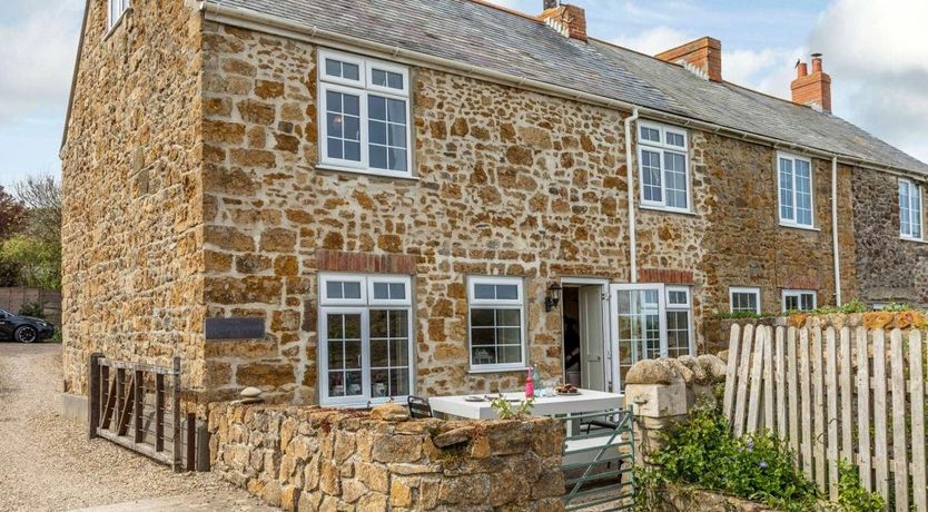 Photo of 3 Bed in Chideock