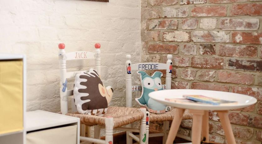 Photo of 5 Bed in Arne