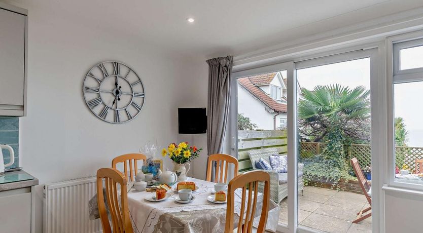 Photo of 2 Bed in Weymouth