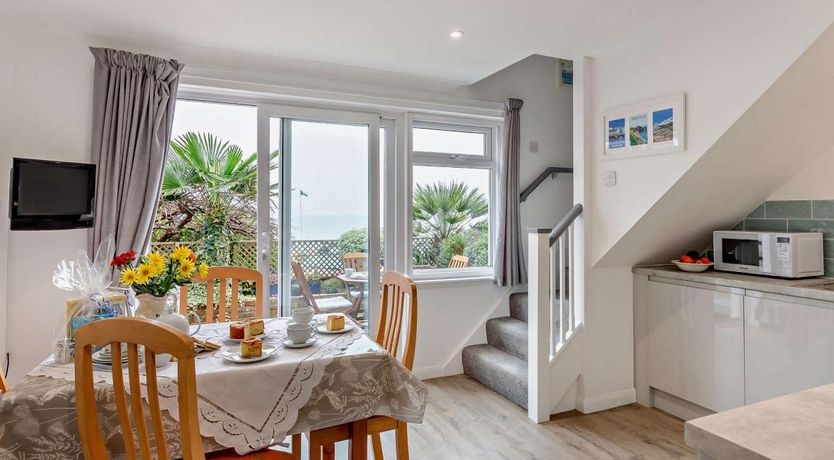 Photo of 2 Bed in Weymouth