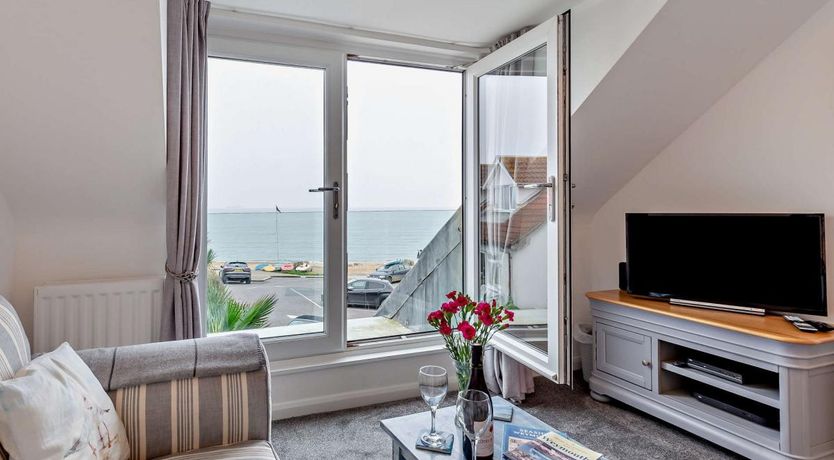 Photo of 2 Bed in Weymouth