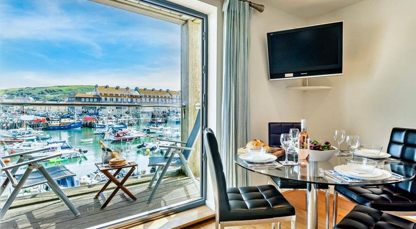 Photo of 2 Bed in West Bay