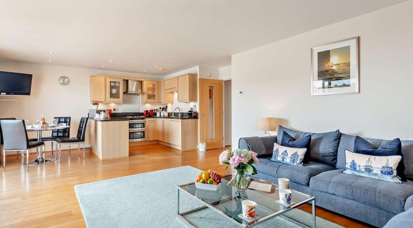 Photo of 2 Bed in West Bay