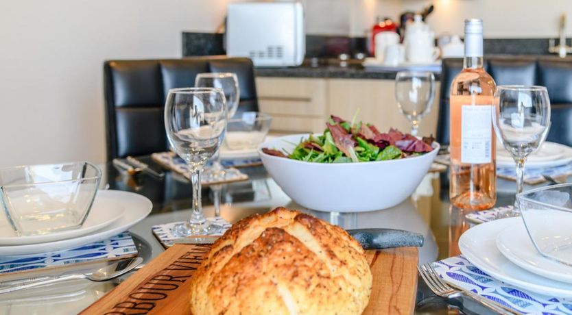 Photo of 2 Bed in West Bay