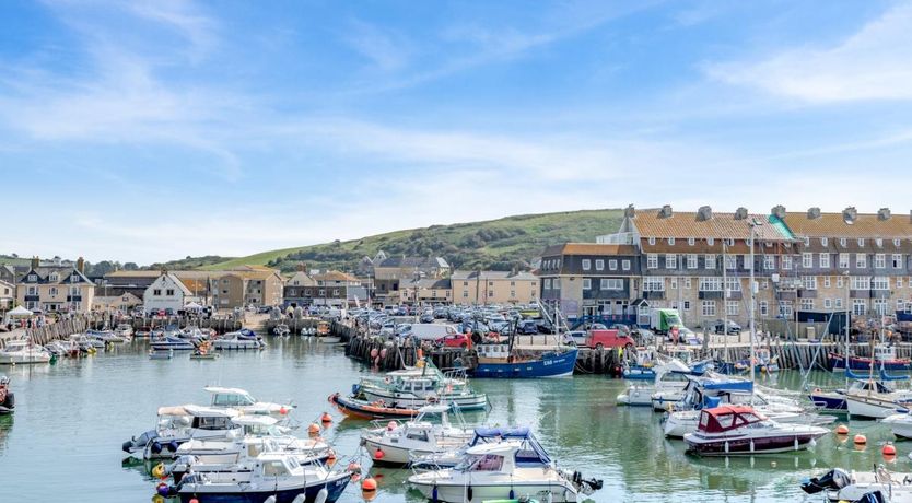 Photo of 2 Bed in West Bay