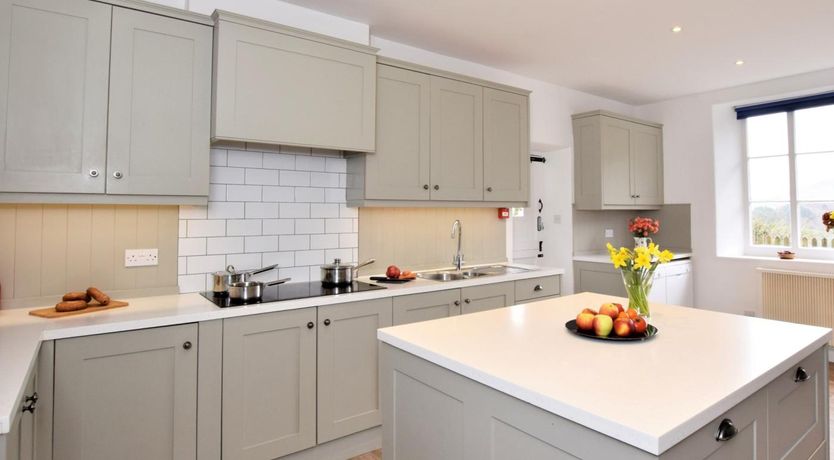 Photo of 9 Bed in Lynton