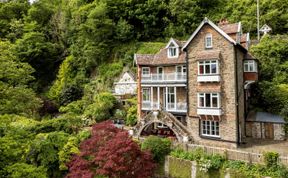 Photo of 9 Bed in Lynton