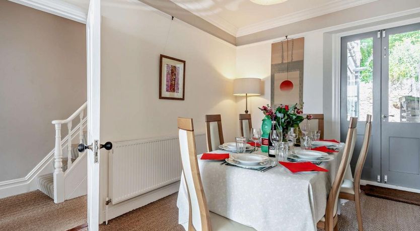 Photo of 3 Bed in Portland