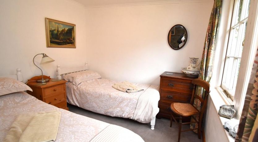 Photo of 4 Bed in Worth Matravers