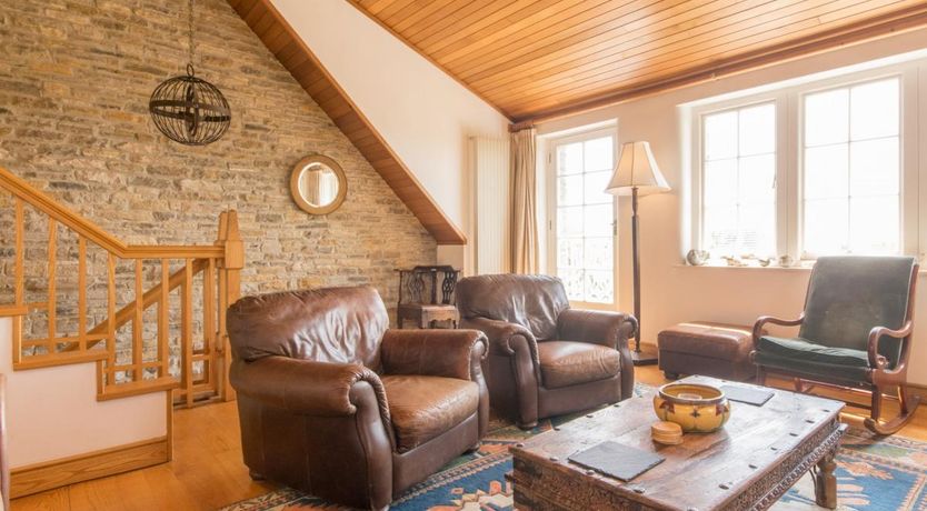 Photo of 4 Bed in Worth Matravers