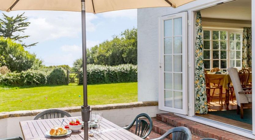 Photo of 5 Bed in Ringstead