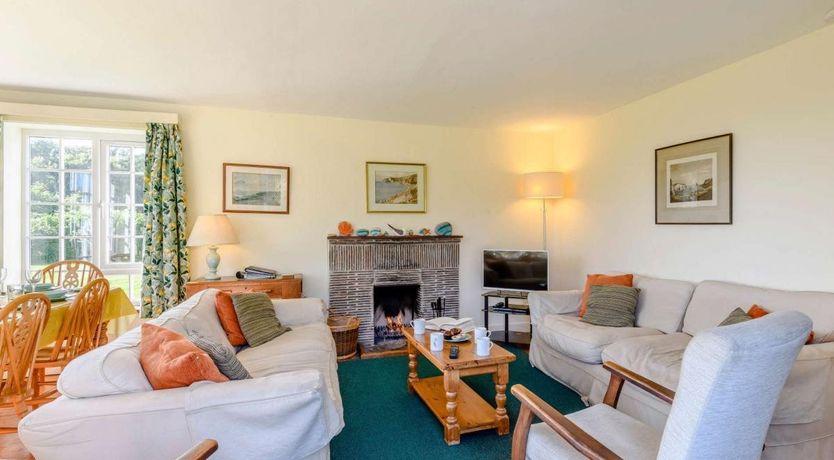 Photo of 5 Bed in Ringstead