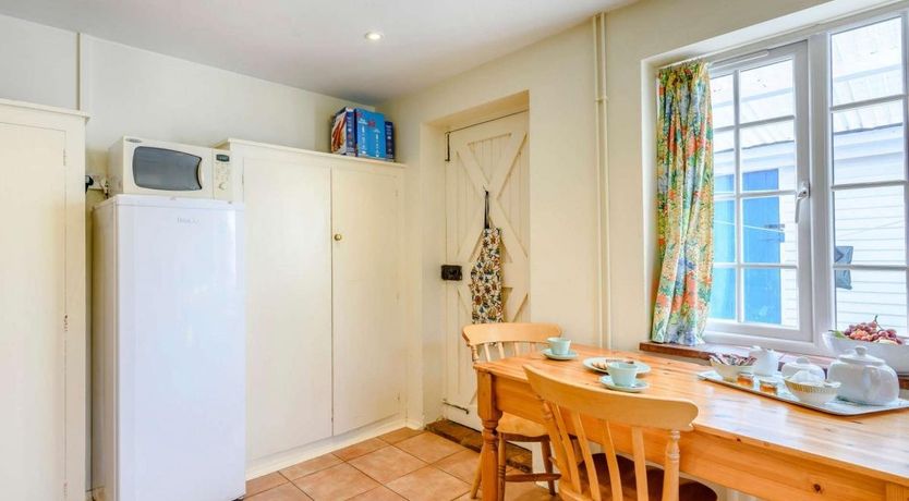 Photo of 5 Bed in Ringstead