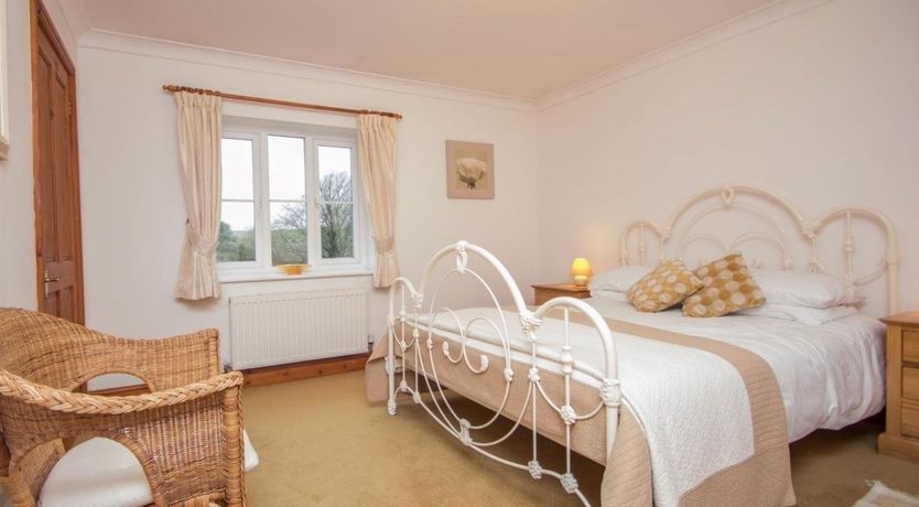 Photo of 3 Bed in Osmington
