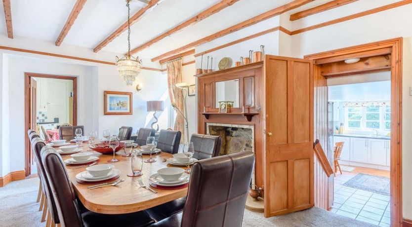 Photo of 5 Bed in West Lulworth