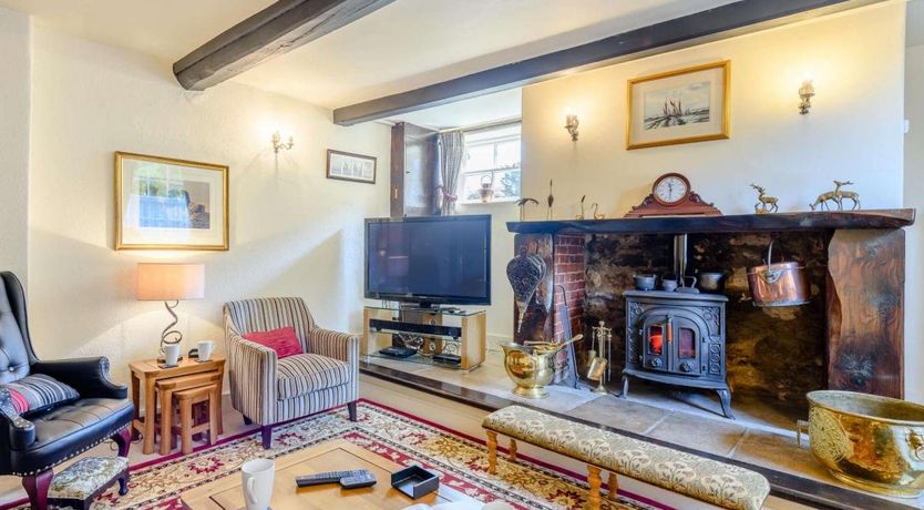 Photo of 5 Bed in West Lulworth