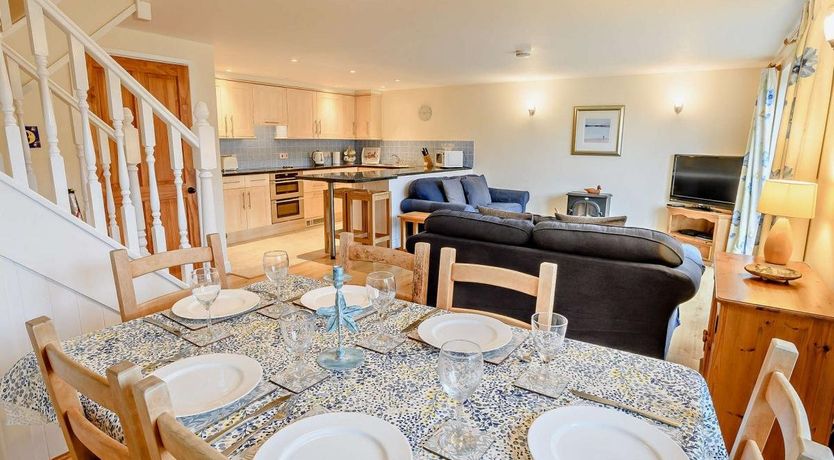 Photo of 3 Bed in Chideock