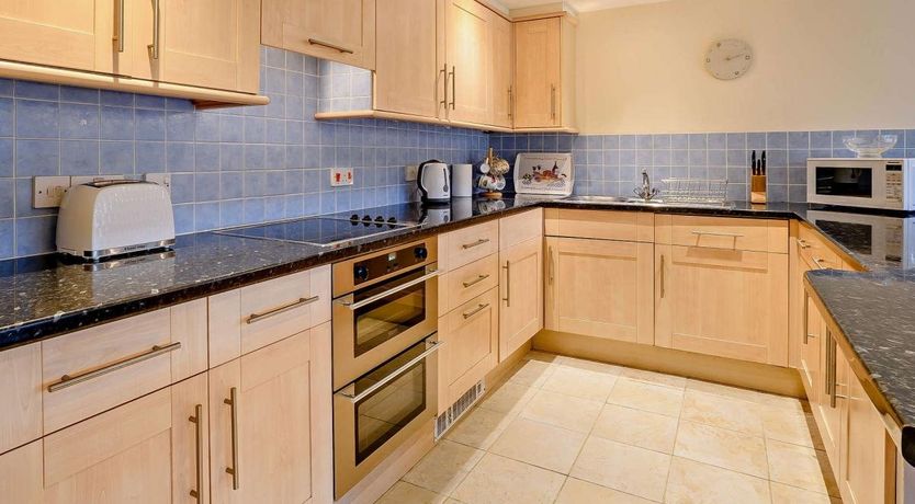 Photo of 3 Bed in Chideock